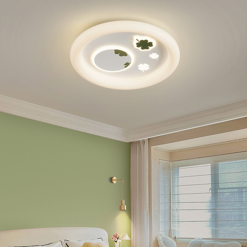 Smart remote-controlled dimming ceiling light